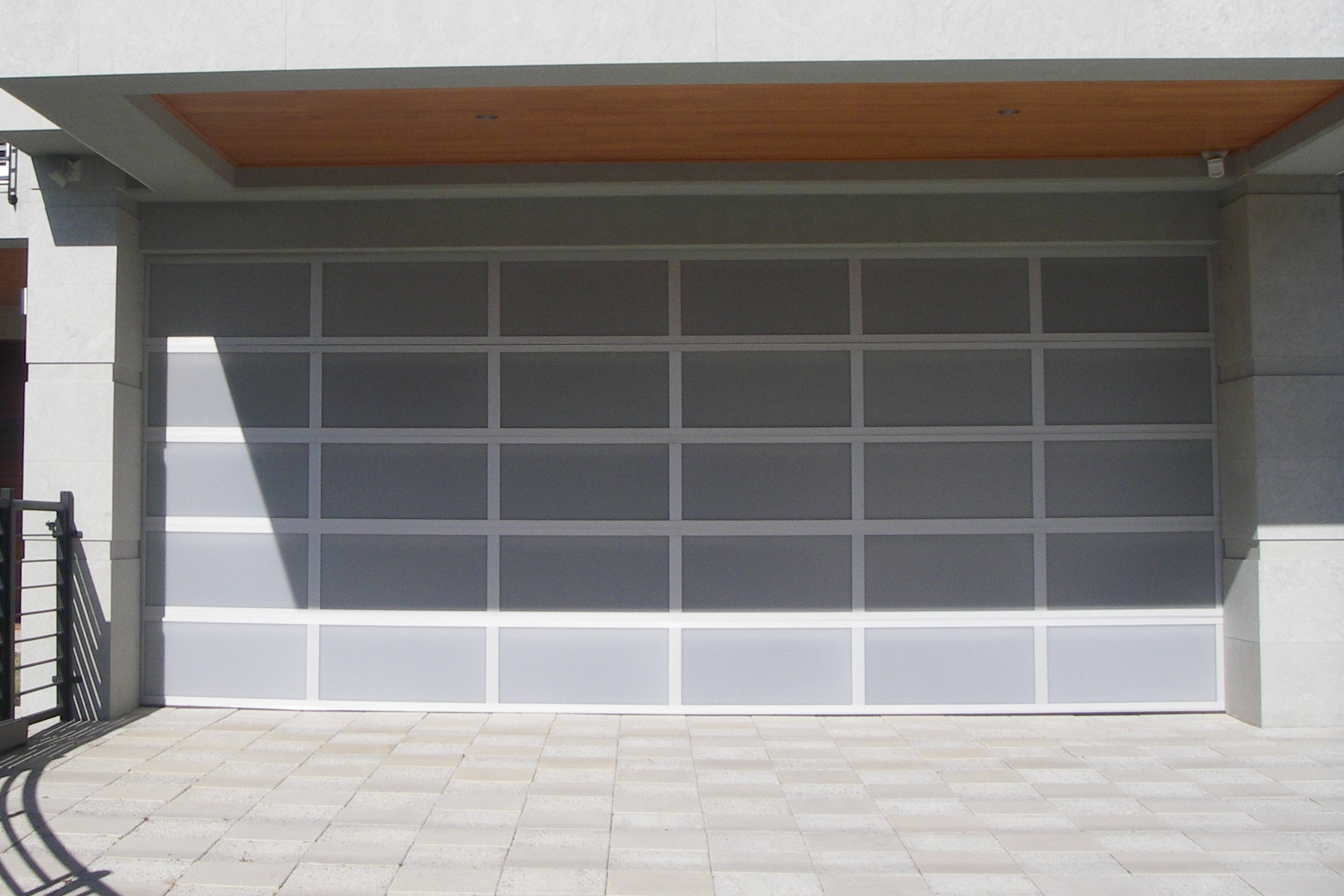 Mandurah’s Garage Door Specialists B&D Garage Doors & More